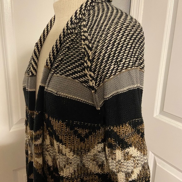 2-4-1 Francesca's Cardigans GREAT DEAL - Picture 8 of 14